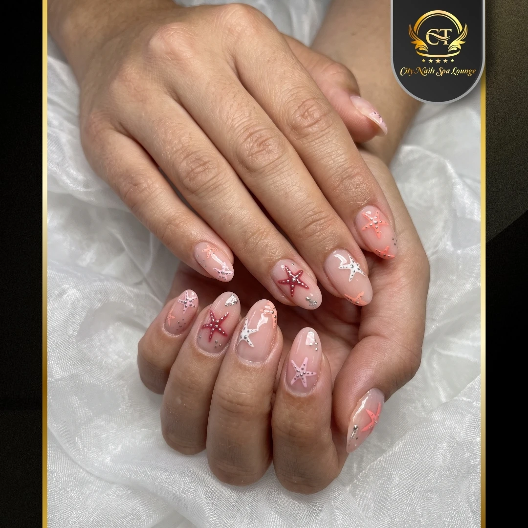 Happy nails